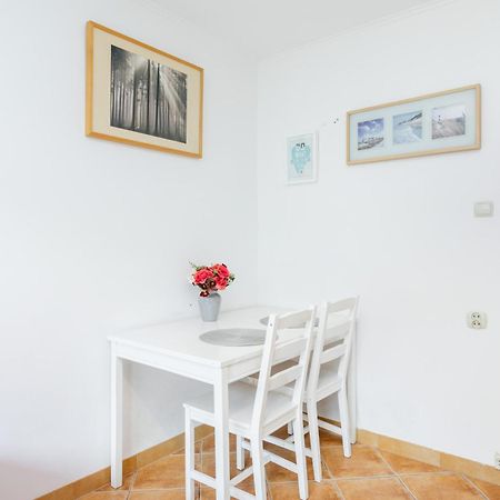 Cinnamon Apartment Metro Swietokrzyska Варшава Екстер'єр фото