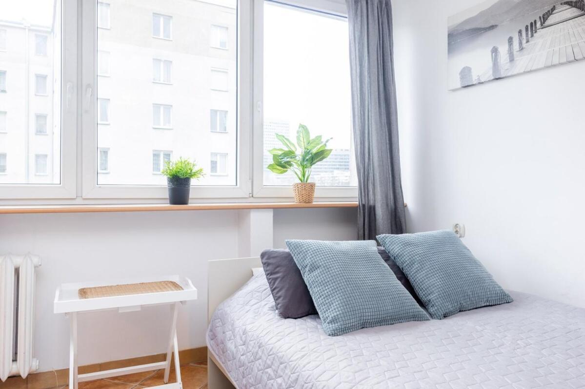 Cinnamon Apartment Metro Swietokrzyska Варшава Екстер'єр фото