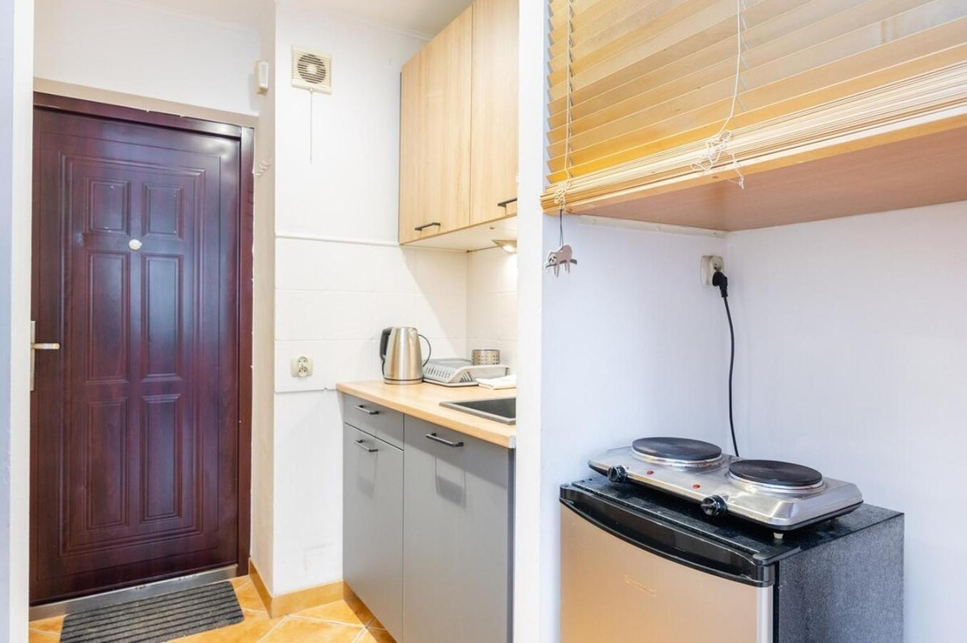 Cinnamon Apartment Metro Swietokrzyska Варшава Екстер'єр фото